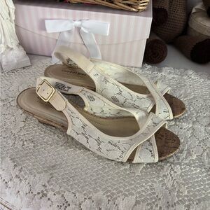 Comfort Plus by Predictions Cream Lace Sandals